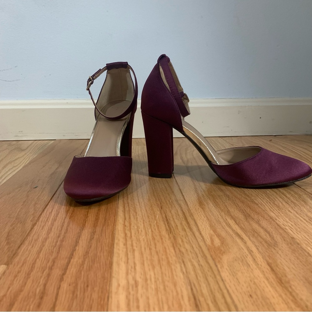 Silk convertible heel ankle strap (7.5)